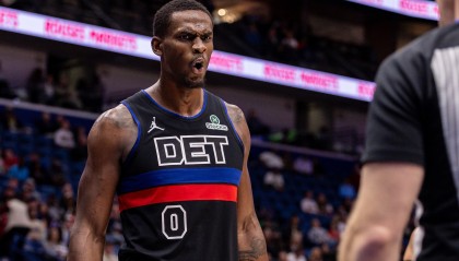 九游游戏平台-杜伦：从跳球开始就要进入状态 问题在我们自身球队会变得更好