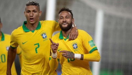 九游官网-内马尔罚点 2比0胜厄瓜多尔 巴西队世预赛5战全胜